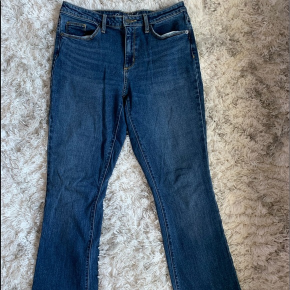 Mid-rise Bootcut jeans!! - Picture 2 of 3